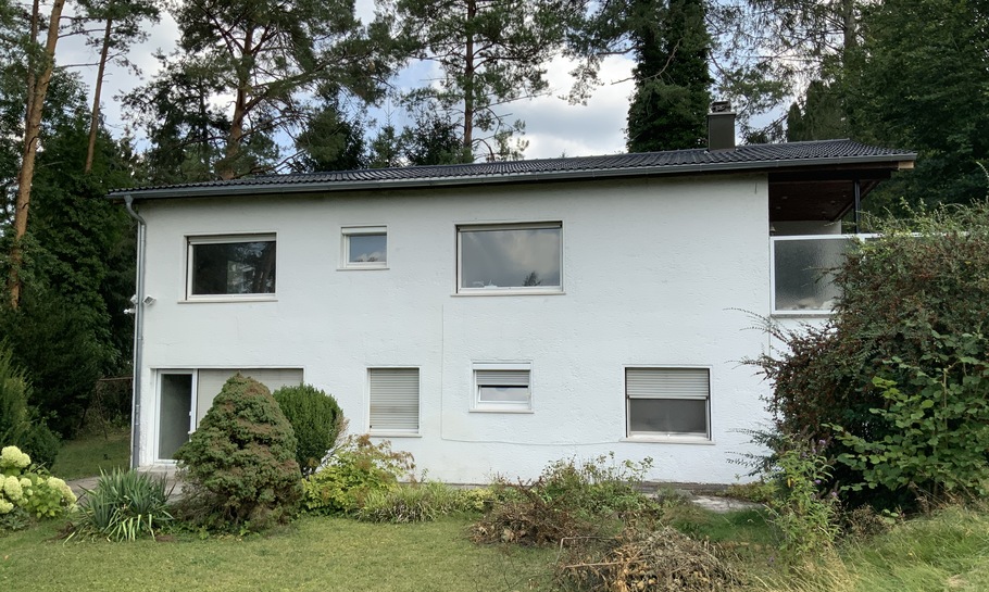 Nach dem Erweb des Gebäudes